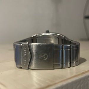 Nixon watch